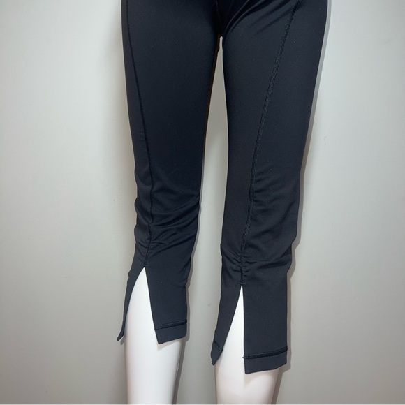 Lululemon Gather & Crow Crop II Capri Leggings in Black - Picture 6 of 8